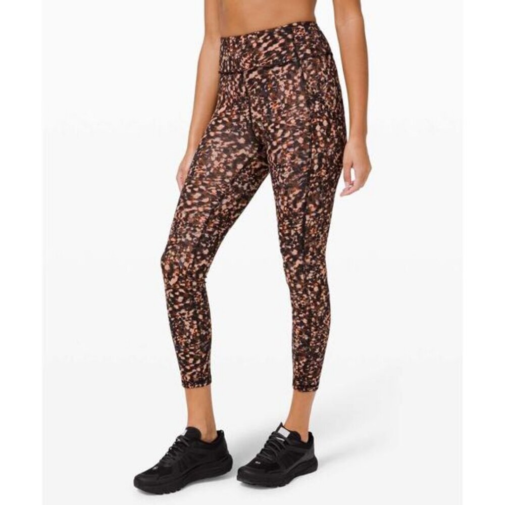 LULULEMON Invigorate High-Rise Tight 25" Size 2 Motion Flux Multi - Picture 2 of 9
